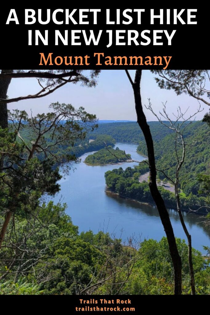 The Mount Tammany Red Dot trail is a bucket list hike in the Delaware Water Gap in New Jersey