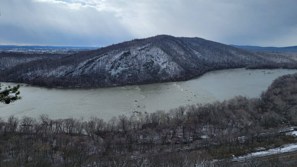 View of the Potomac River and Virginia in the winter from Weverton Cliffs