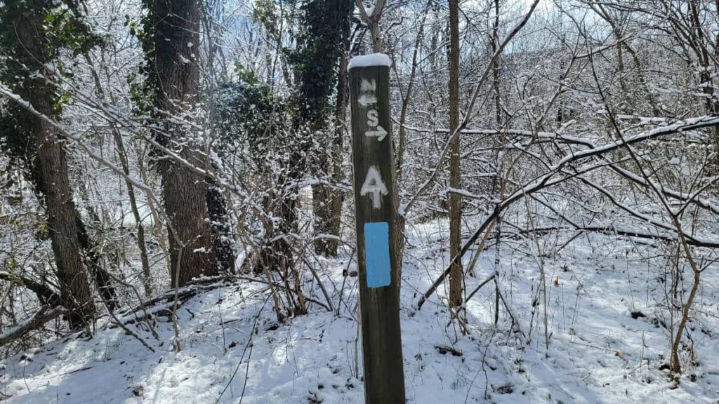 Sign post indicating directions on the Appalachian Trail