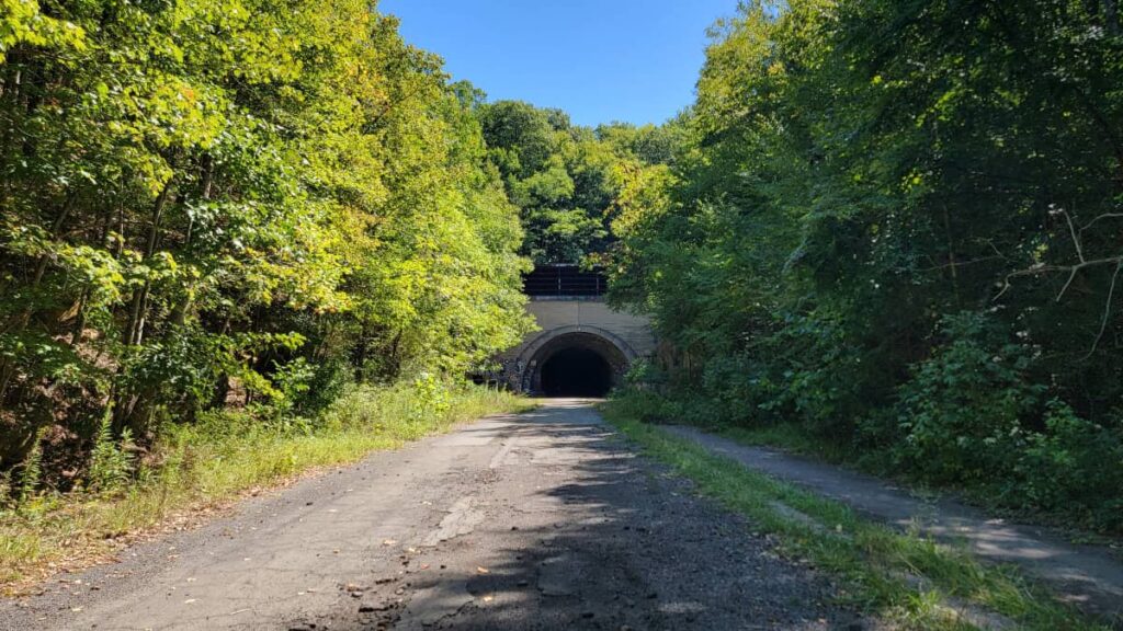 view of sideling hill tunnel west entrance along the abandoned pa turnpike